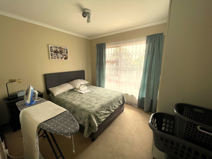 To Let 3 Bedroom Property for Rent in Vierlanden Western Cape